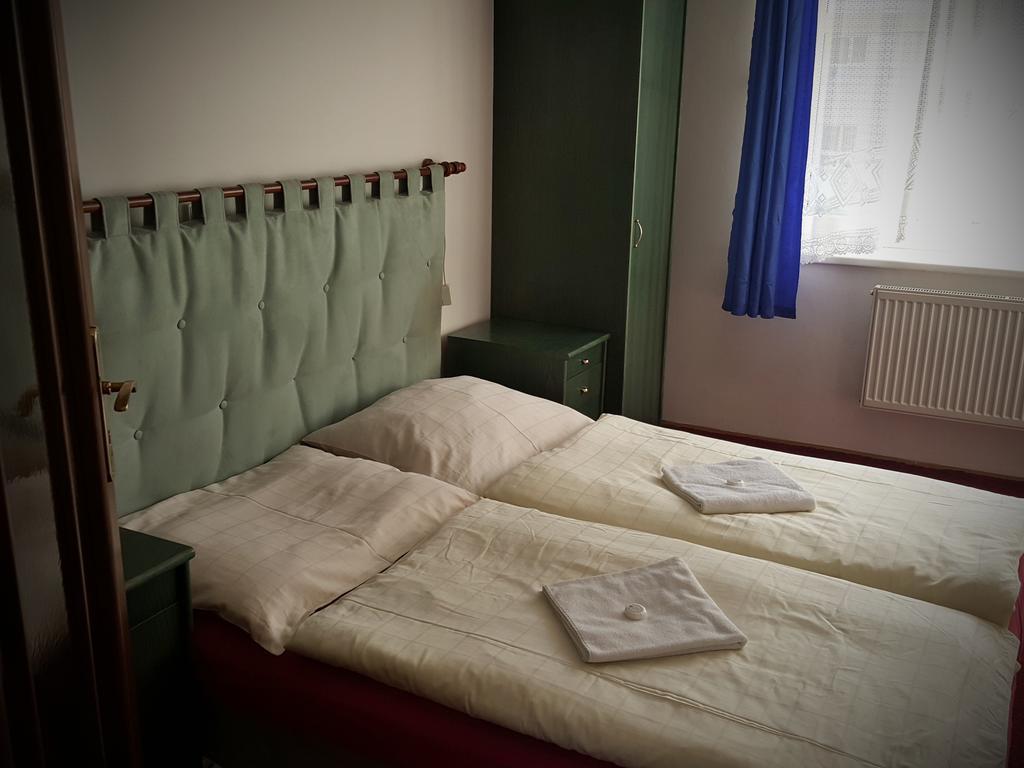 Harmony Hall Apartments Hradec Králové Zewnętrze zdjęcie